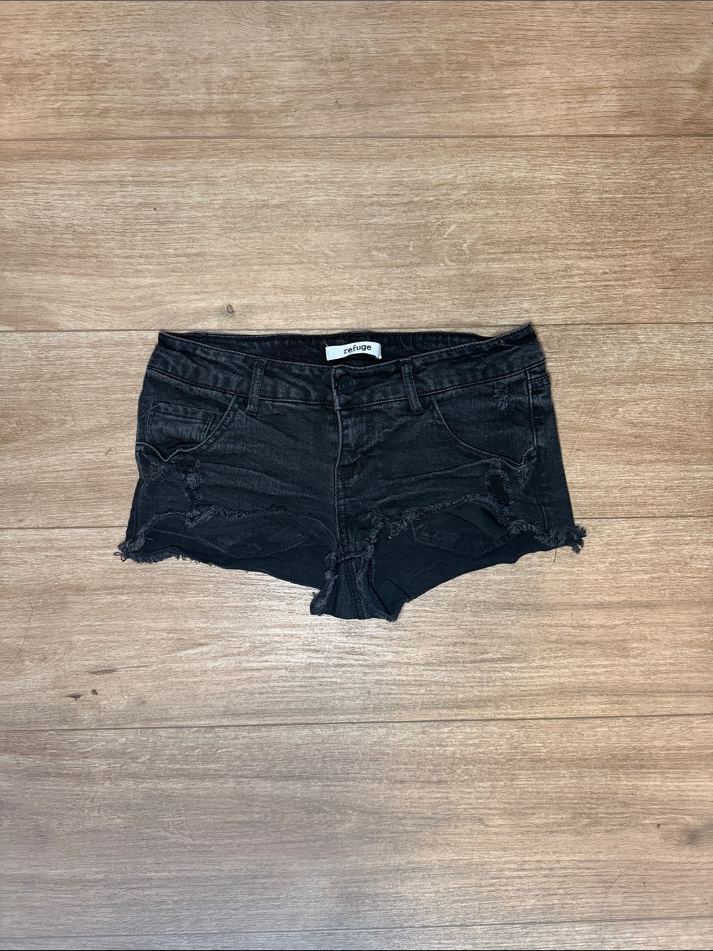 refuge shorts